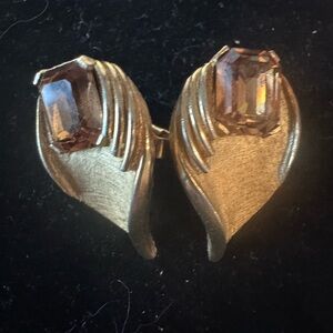 Vintage Crown Trifari  Gold and Citrine Color stone Clip on Earrings